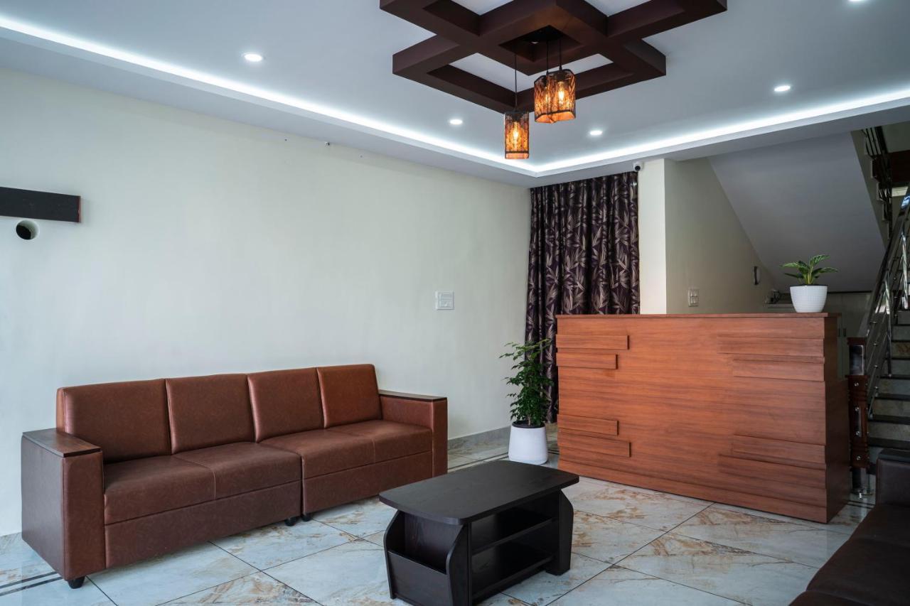 Aldora Airport Residency Hotel Nedumbassery Exterior photo