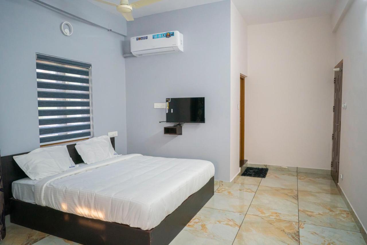 Aldora Airport Residency Hotel Nedumbassery Exterior photo