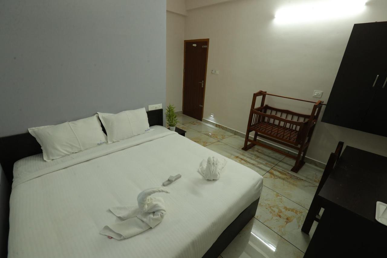 Aldora Airport Residency Hotel Nedumbassery Exterior photo
