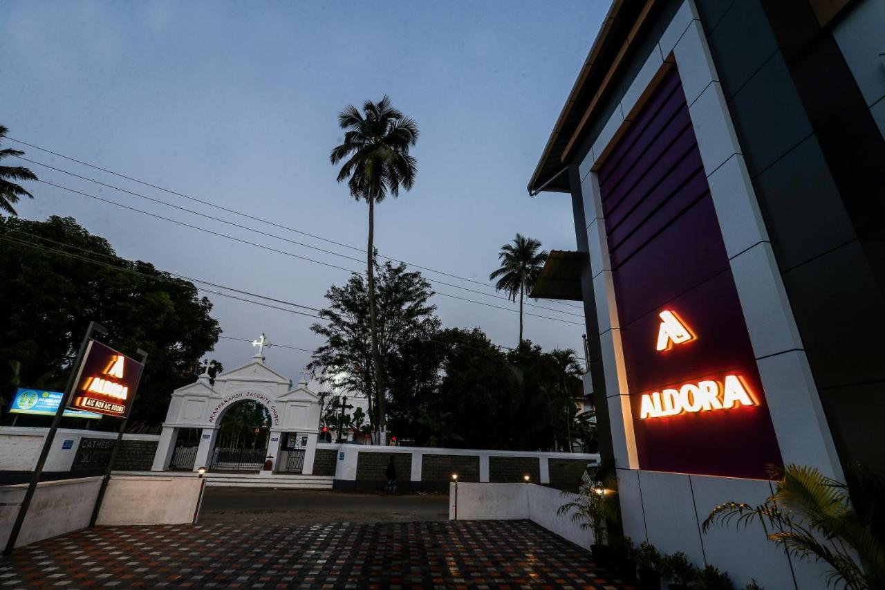 Aldora Airport Residency Hotel Nedumbassery Exterior photo